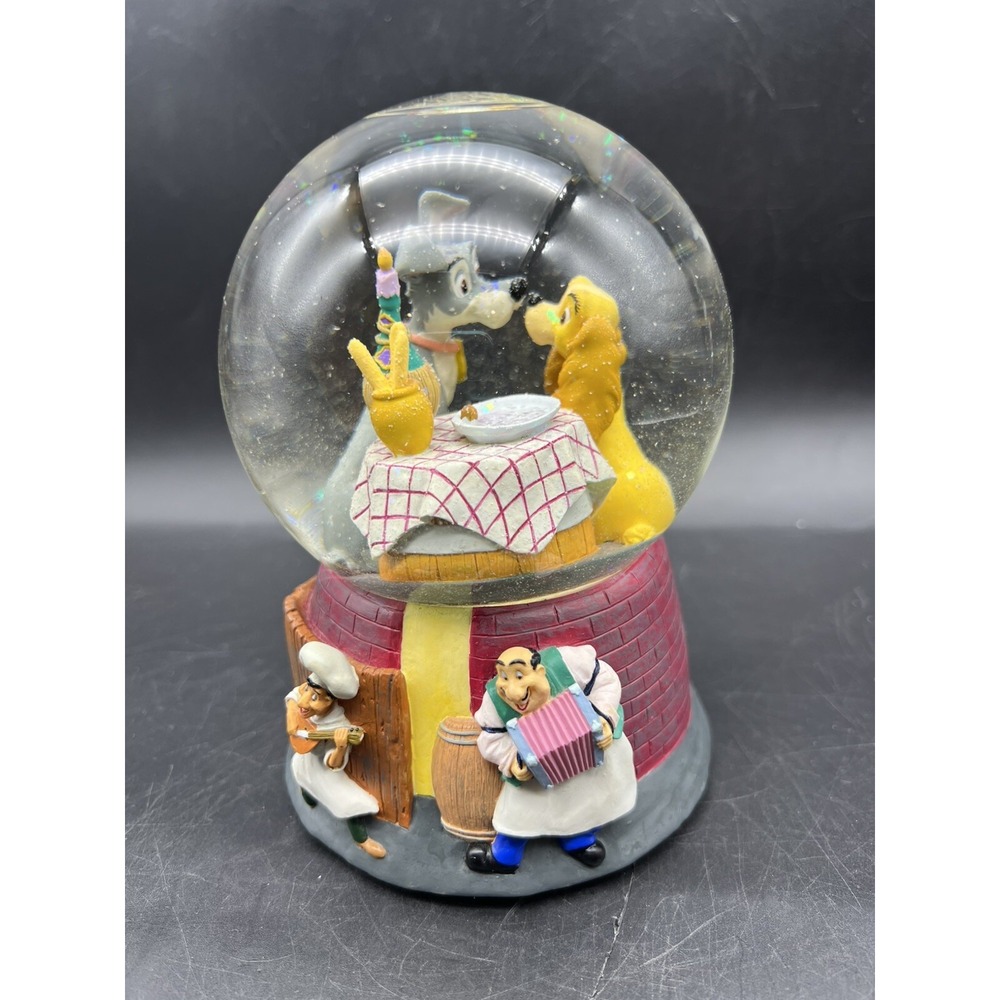 Vintage Disney: Lady and the Tramp Snow Globe "Bella Notte" - Works